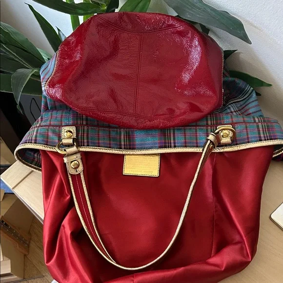 Coach Poppy Limited Edition Bella Plaid Bucket Tote 15887 - Picture 9 of 13